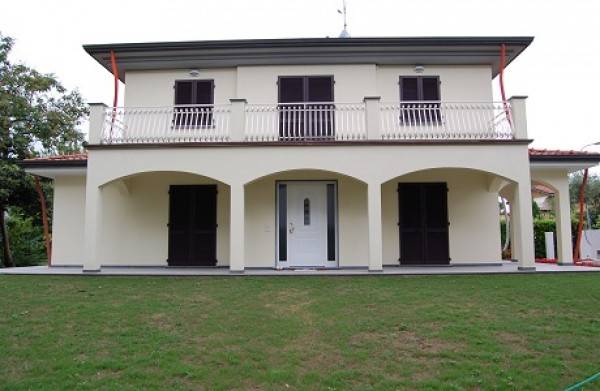 Villa in affitto a Montignoso, 3 locali, Trattative riservate | PortaleAgenzieImmobiliari.it