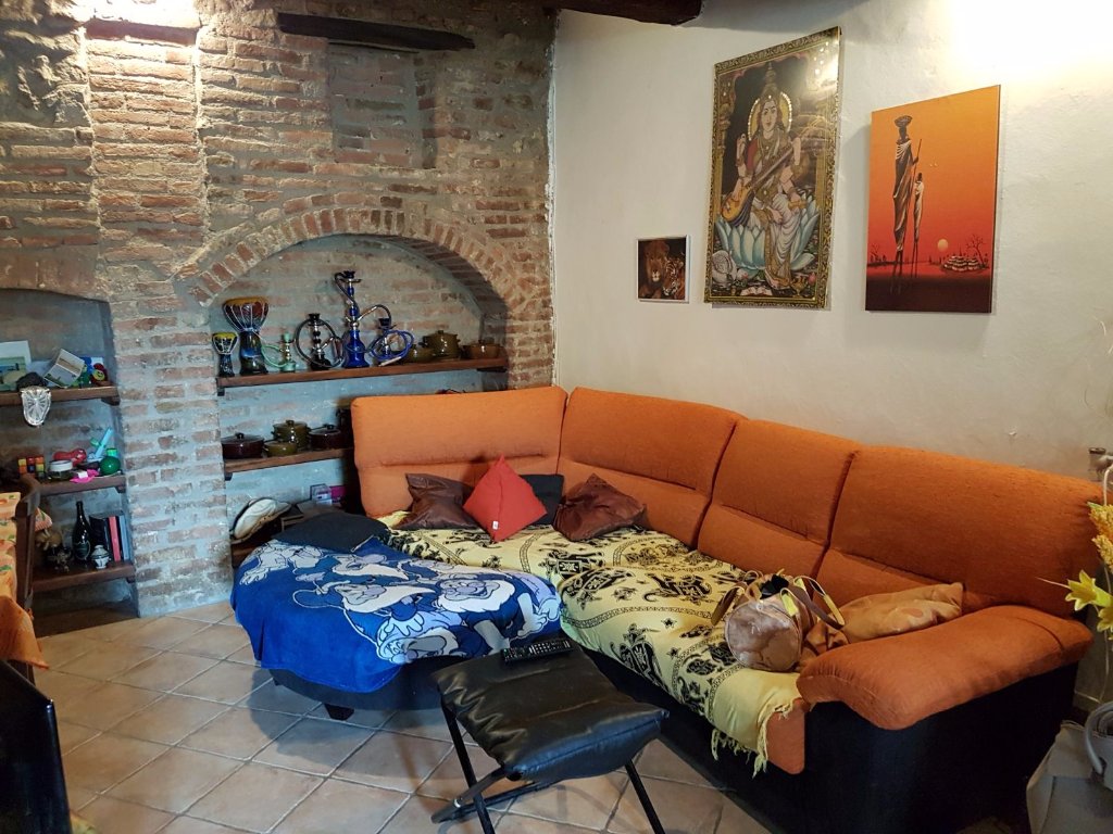 Appartamento in vendita a Monticiano, 4 locali, prezzo € 85.000 | CambioCasa.it