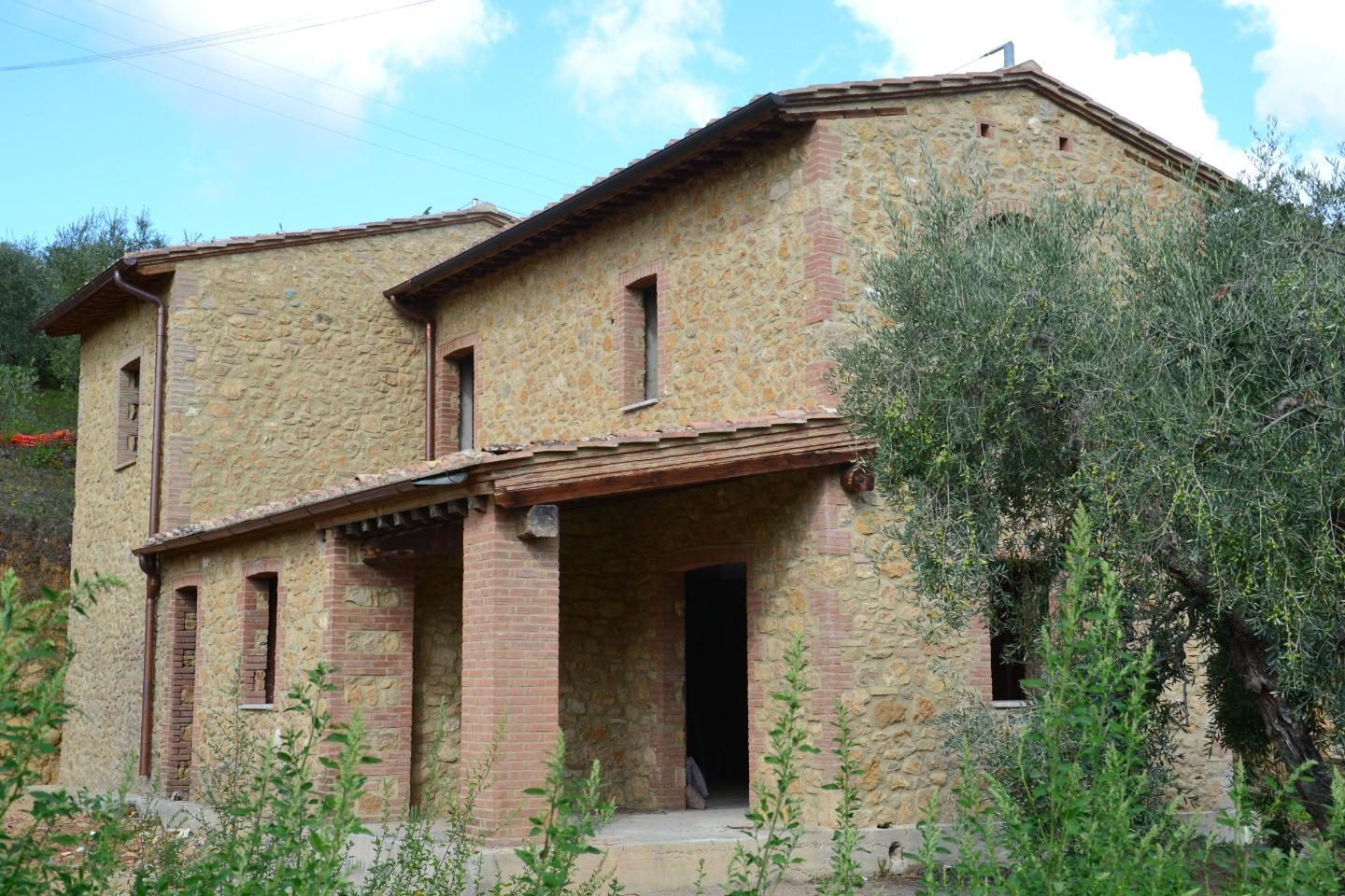 Rustico / Casale in vendita a Volterra, 5 locali, prezzo € 300.000 | PortaleAgenzieImmobiliari.it