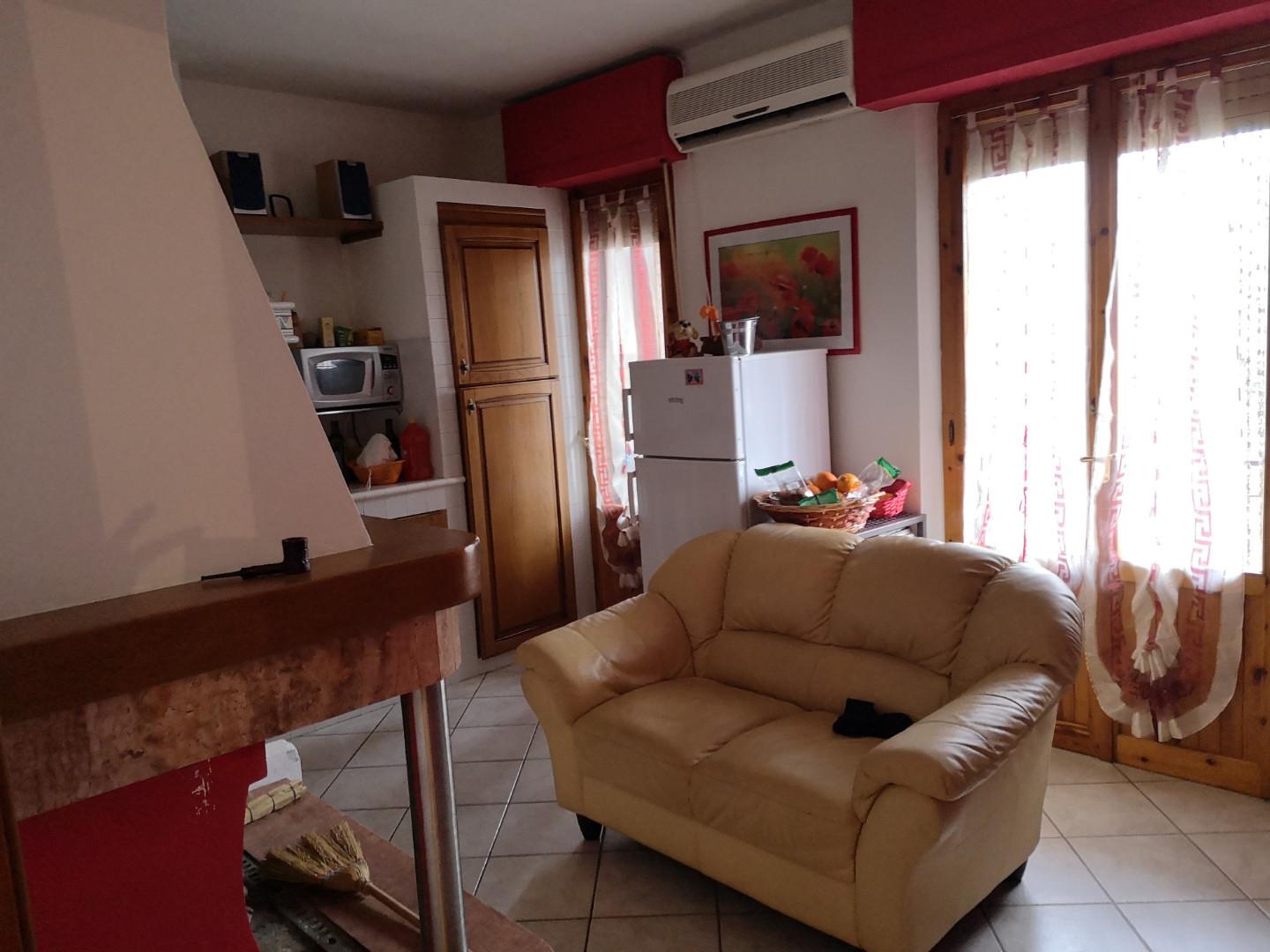 Appartamento in vendita a Monteroni d'Arbia, 5 locali, prezzo € 185.000 | PortaleAgenzieImmobiliari.it