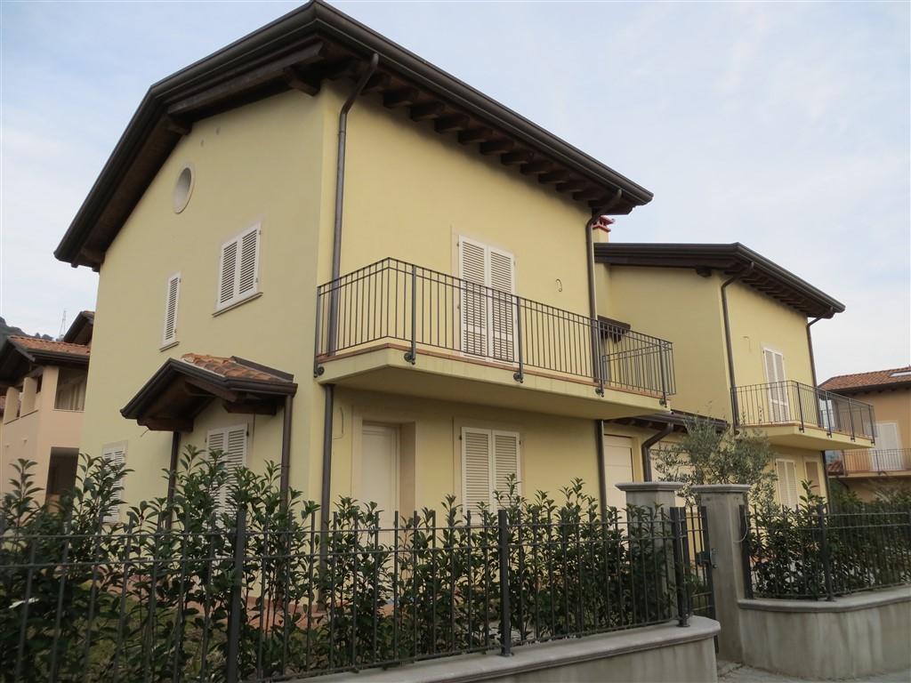 Villa Bifamiliare in vendita a Montignoso, 6 locali, prezzo € 520.000 | PortaleAgenzieImmobiliari.it