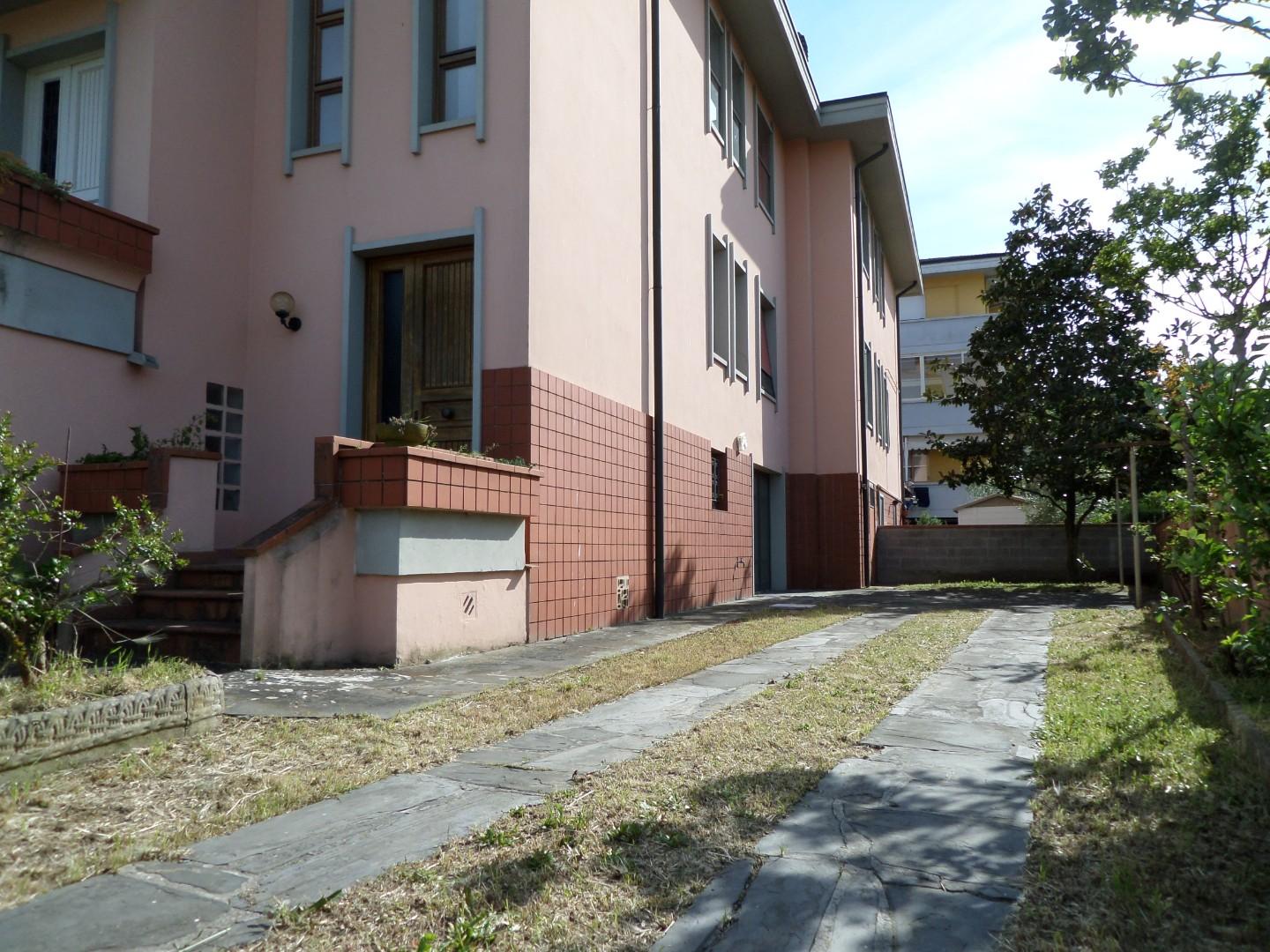 Appartamento in vendita a Santa Croce sull'Arno, 6 locali, prezzo € 190.000 | PortaleAgenzieImmobiliari.it
