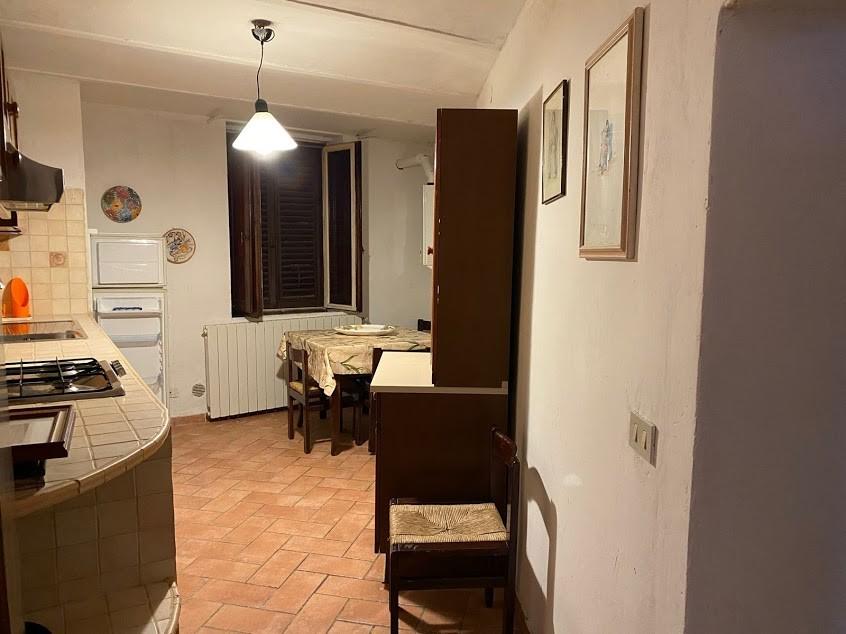 Appartamento in affitto a Volterra, 3 locali, prezzo € 370 | CambioCasa.it
