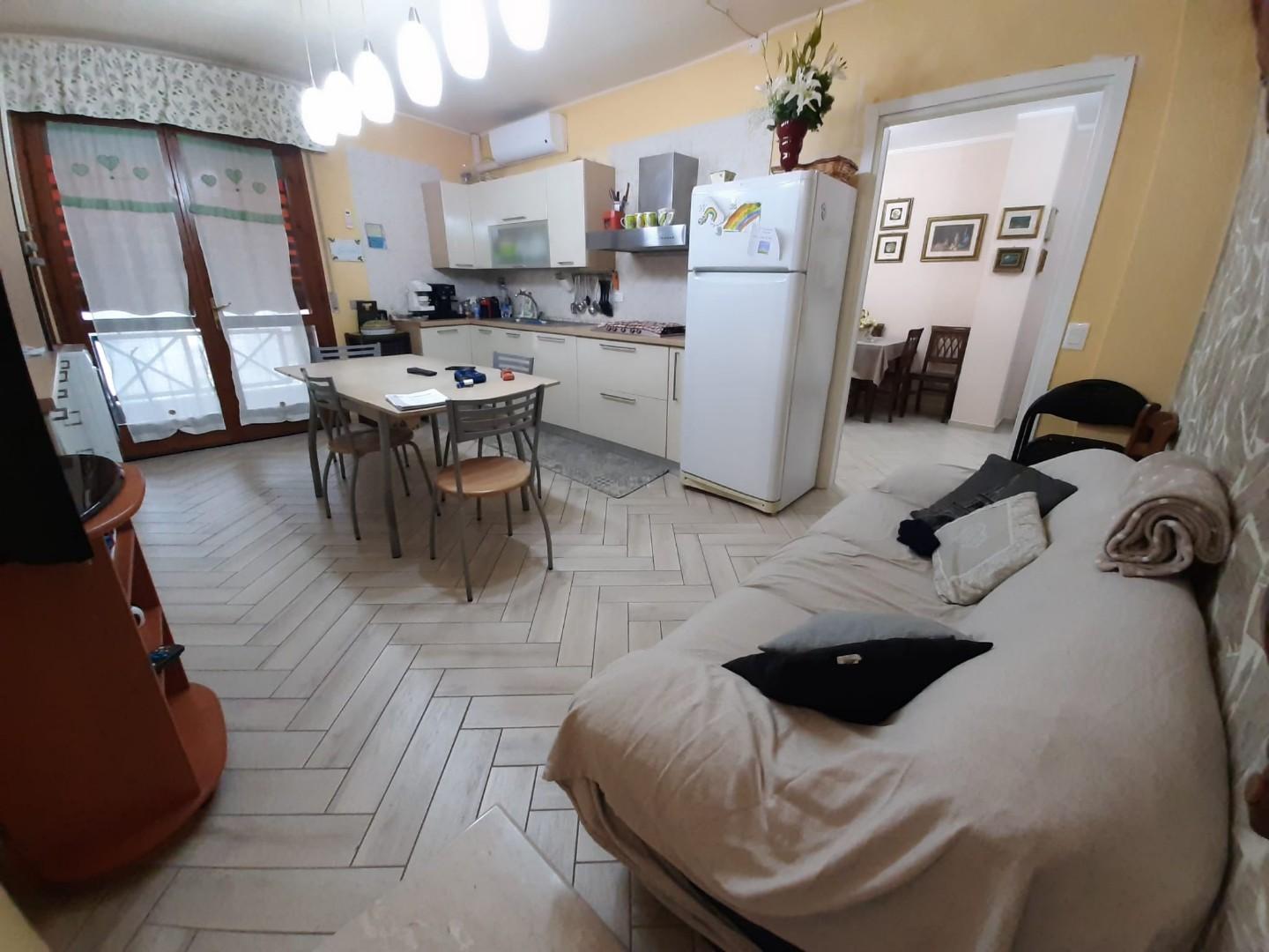 Appartamento in vendita a Cecina, 5 locali, prezzo € 205.000 | PortaleAgenzieImmobiliari.it
