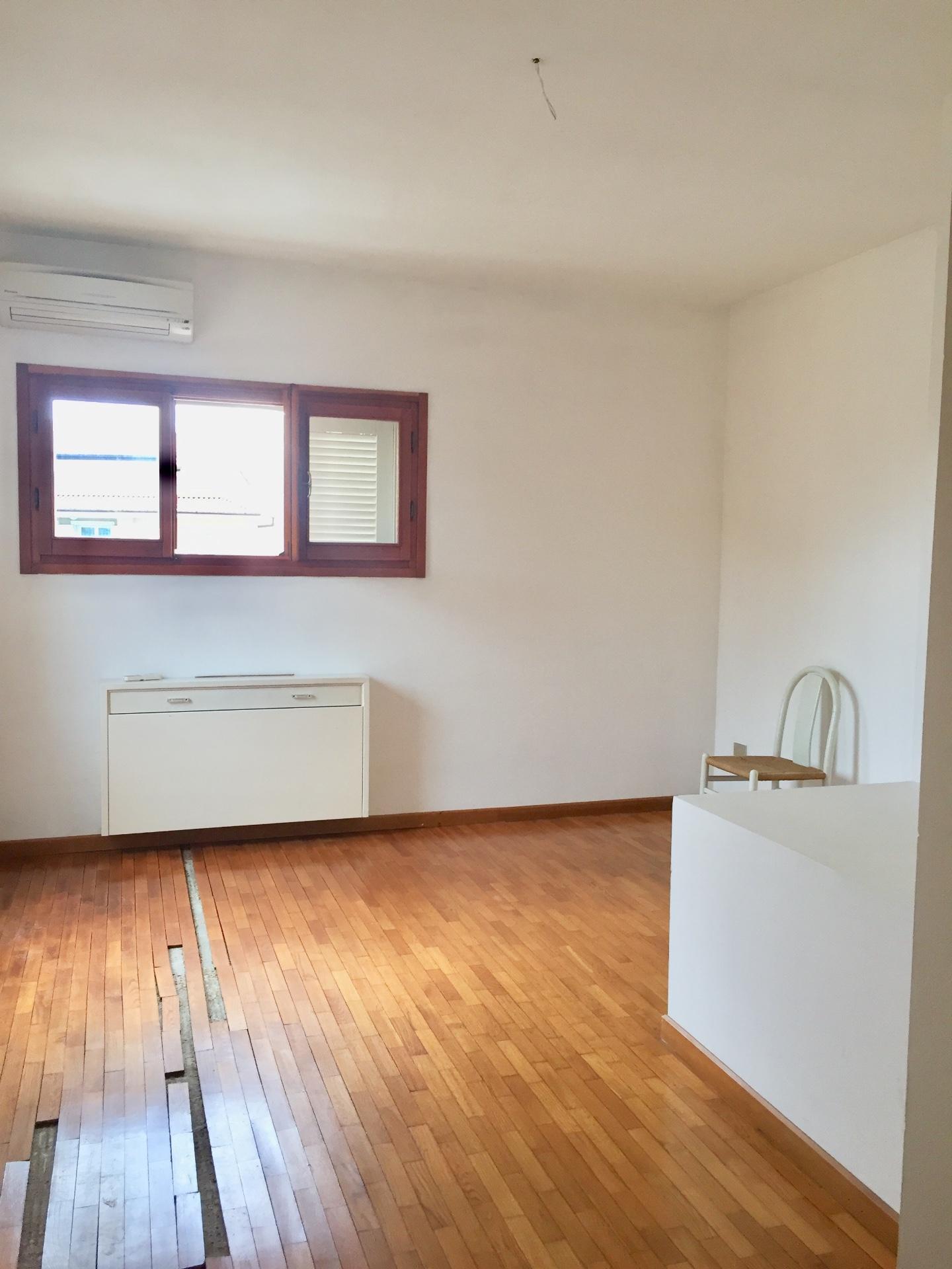 Appartamento in vendita a Empoli, 6 locali, prezzo € 400.000 | PortaleAgenzieImmobiliari.it