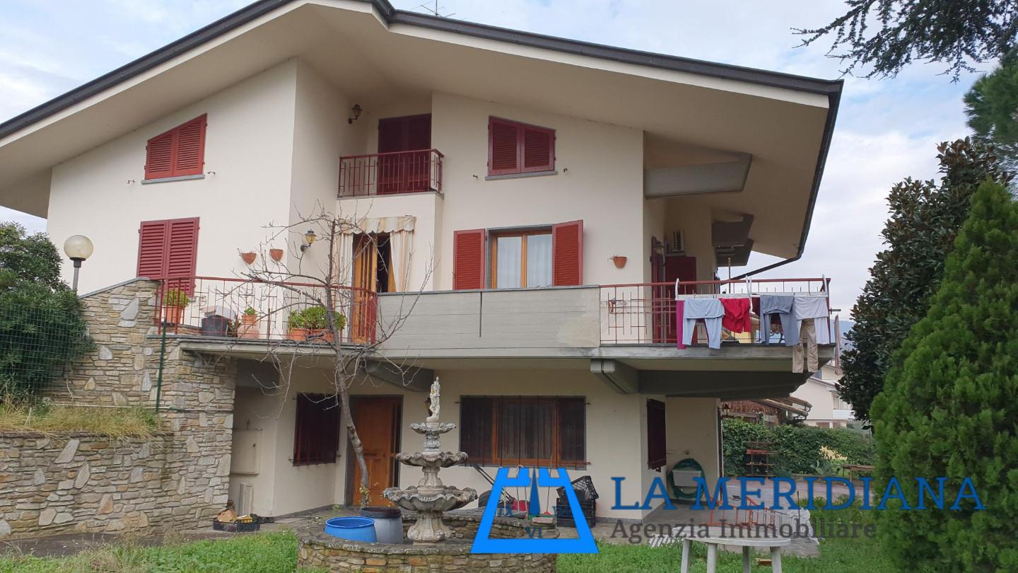Villa in vendita a Lamporecchio, 15 locali, prezzo € 490.000 | PortaleAgenzieImmobiliari.it