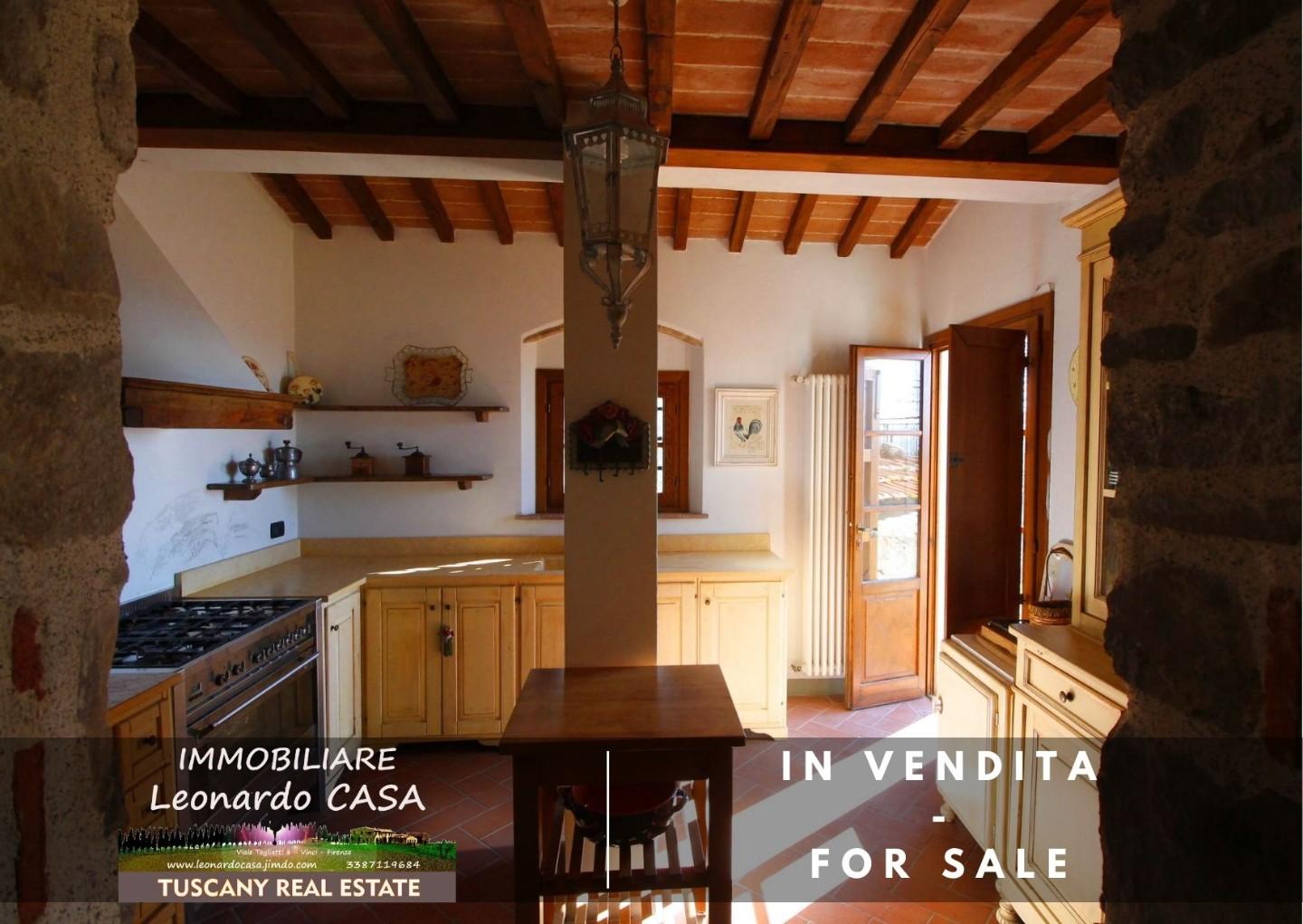 Rustico / Casale in vendita a Vinci, 8 locali, prezzo € 240.000 | PortaleAgenzieImmobiliari.it