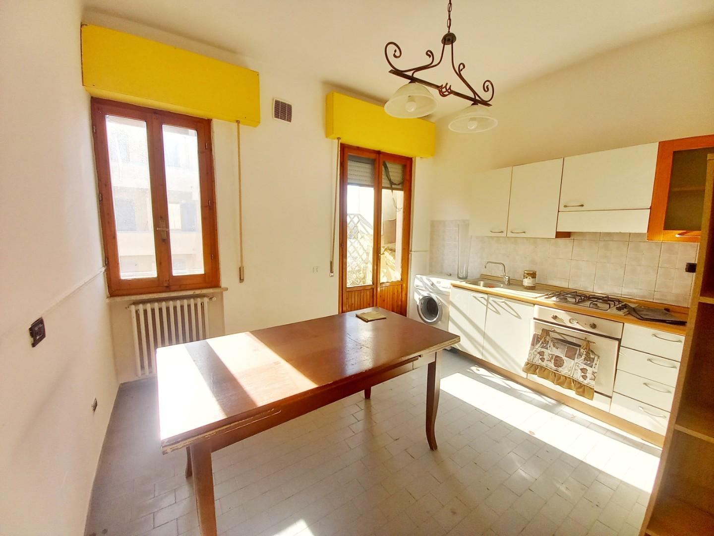 Appartamento in vendita a Castelfiorentino, 3 locali, prezzo € 80.000 | PortaleAgenzieImmobiliari.it
