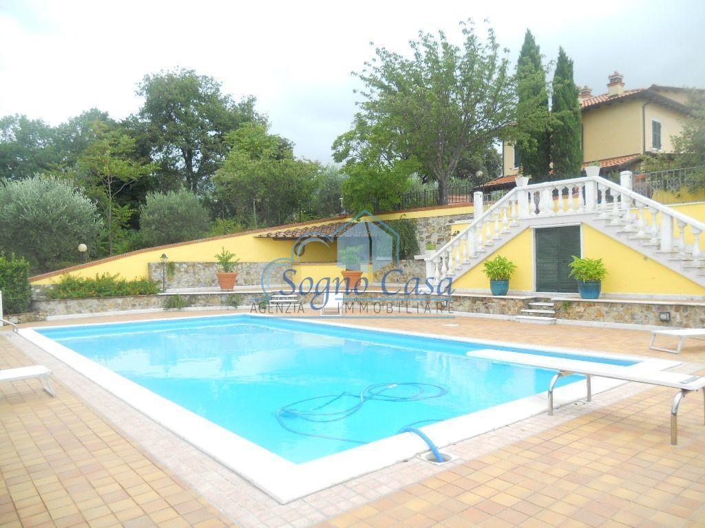 Villa in vendita a Castelnuovo Magra, 16 locali, prezzo € 1.450.000 | PortaleAgenzieImmobiliari.it