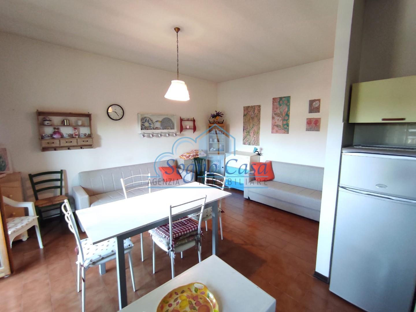 Appartamento in affitto a Ortonovo, 2 locali, prezzo € 800 | CambioCasa.it
