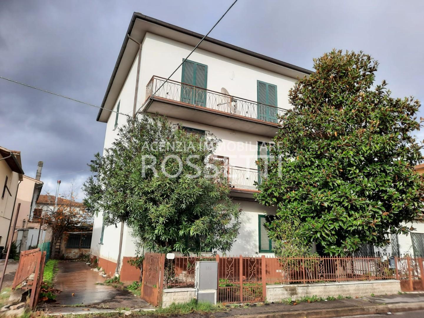 Villa Tri-Quadrifamiliare in vendita a Vinci, 15 locali, prezzo € 570.000 | PortaleAgenzieImmobiliari.it