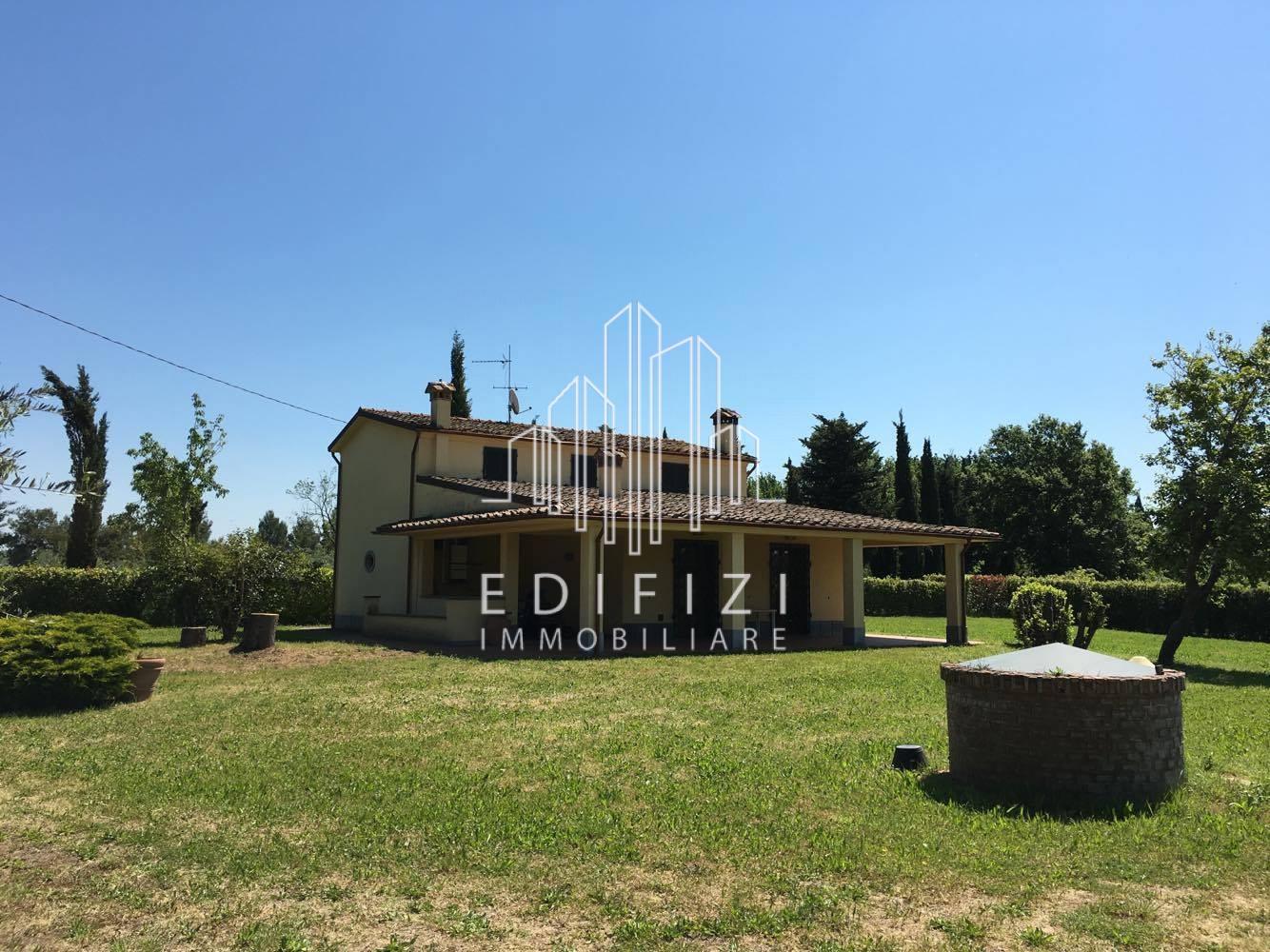 Villa in vendita a Fauglia, 9 locali, prezzo € 640.000 | PortaleAgenzieImmobiliari.it