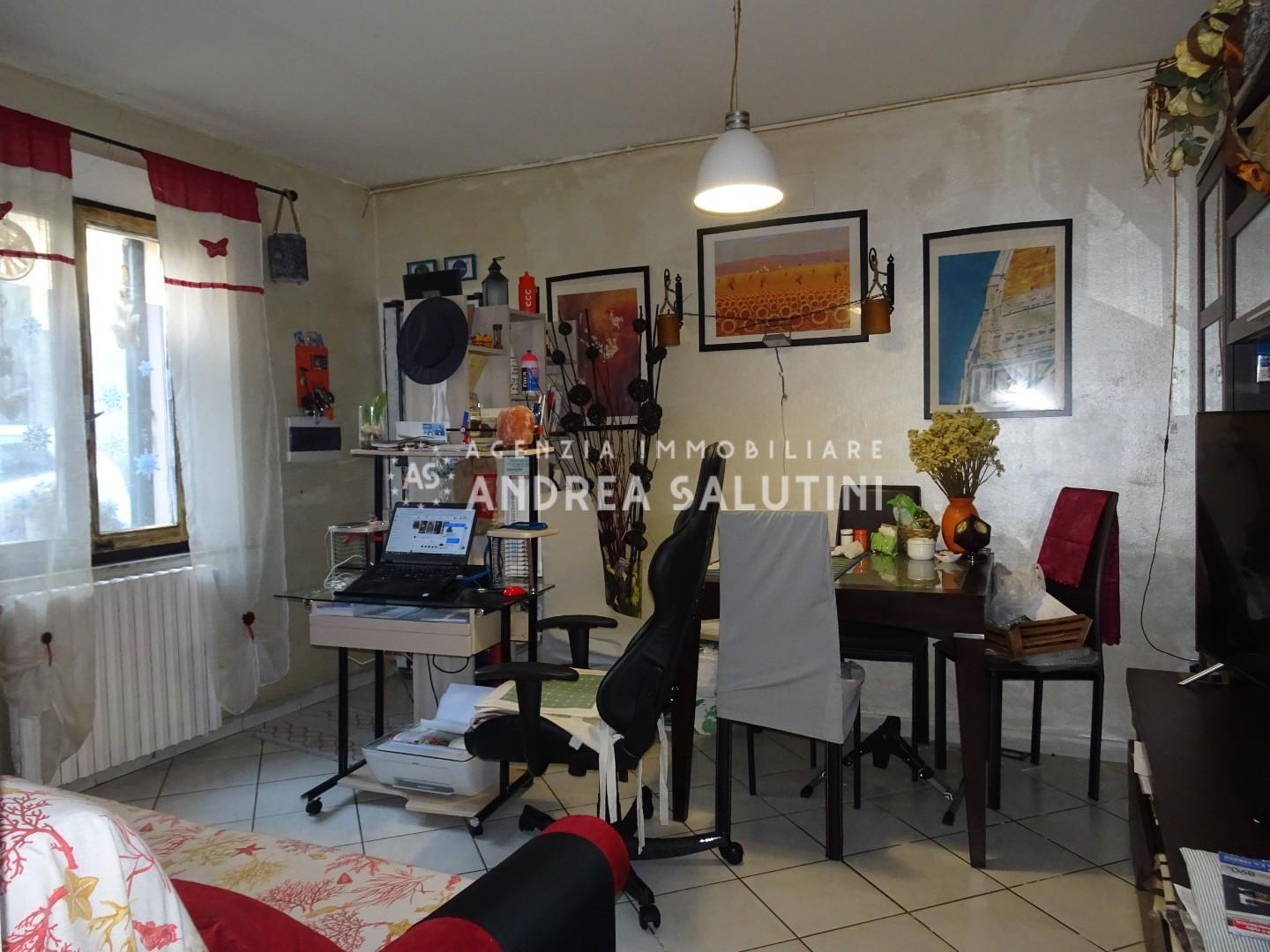 Appartamento in vendita a Pontedera, 2 locali, prezzo € 68.000 | PortaleAgenzieImmobiliari.it