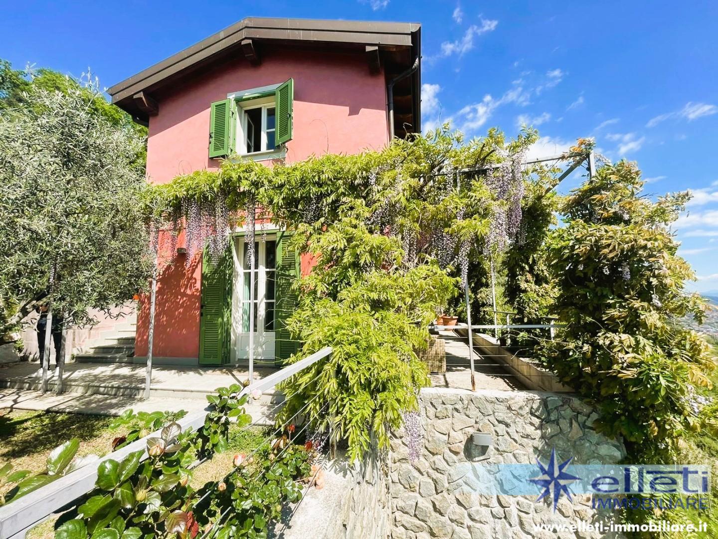 Villa in vendita a Massa, 6 locali, prezzo € 950.000 | PortaleAgenzieImmobiliari.it