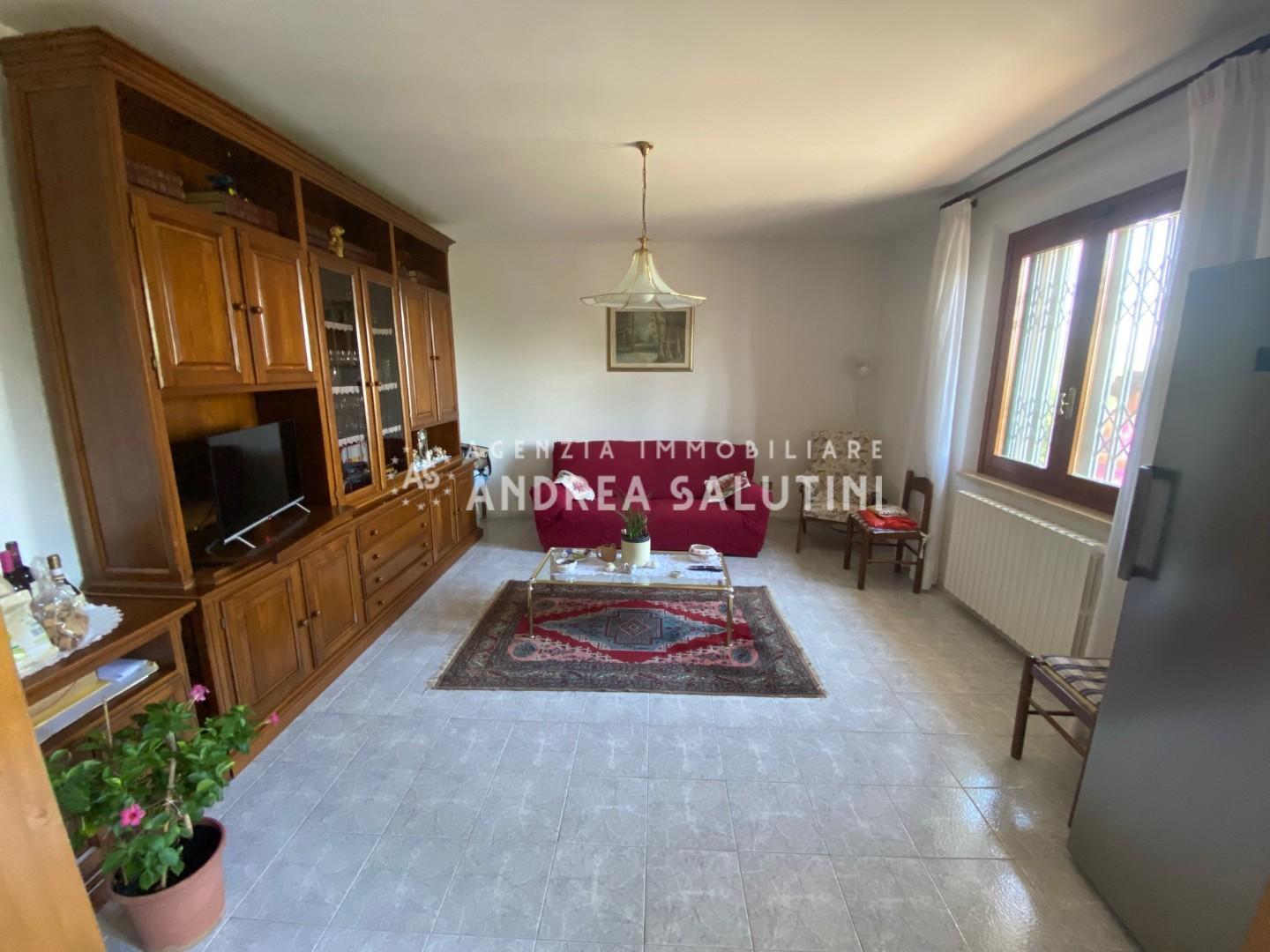 Appartamento in vendita a Santa Maria a Monte, 8 locali, prezzo € 159.000 | PortaleAgenzieImmobiliari.it