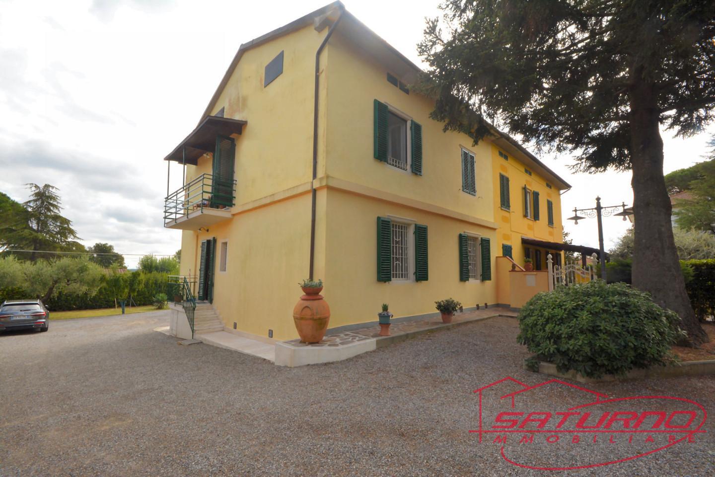 Villa Bifamiliare in vendita a Capannori, 6 locali, prezzo € 290.000 | PortaleAgenzieImmobiliari.it