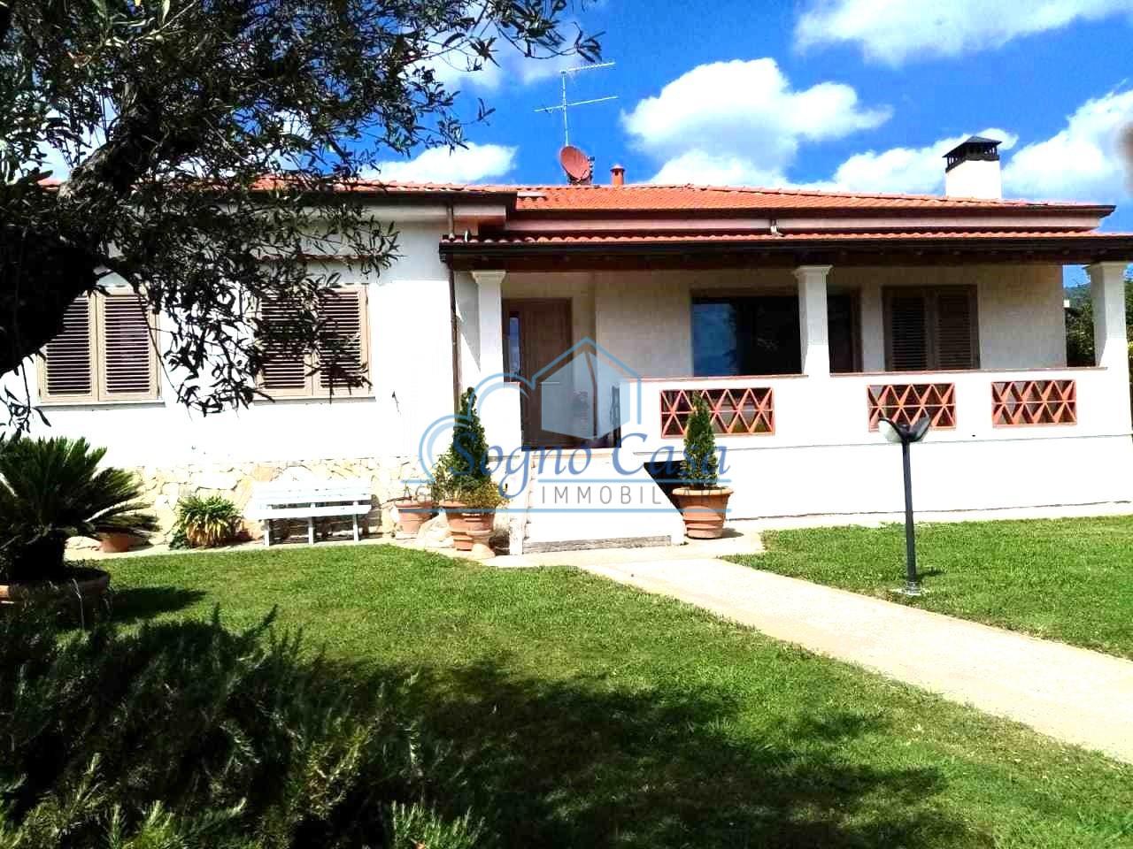 Villa in vendita a Fosdinovo, 7 locali, prezzo € 549.000 | PortaleAgenzieImmobiliari.it