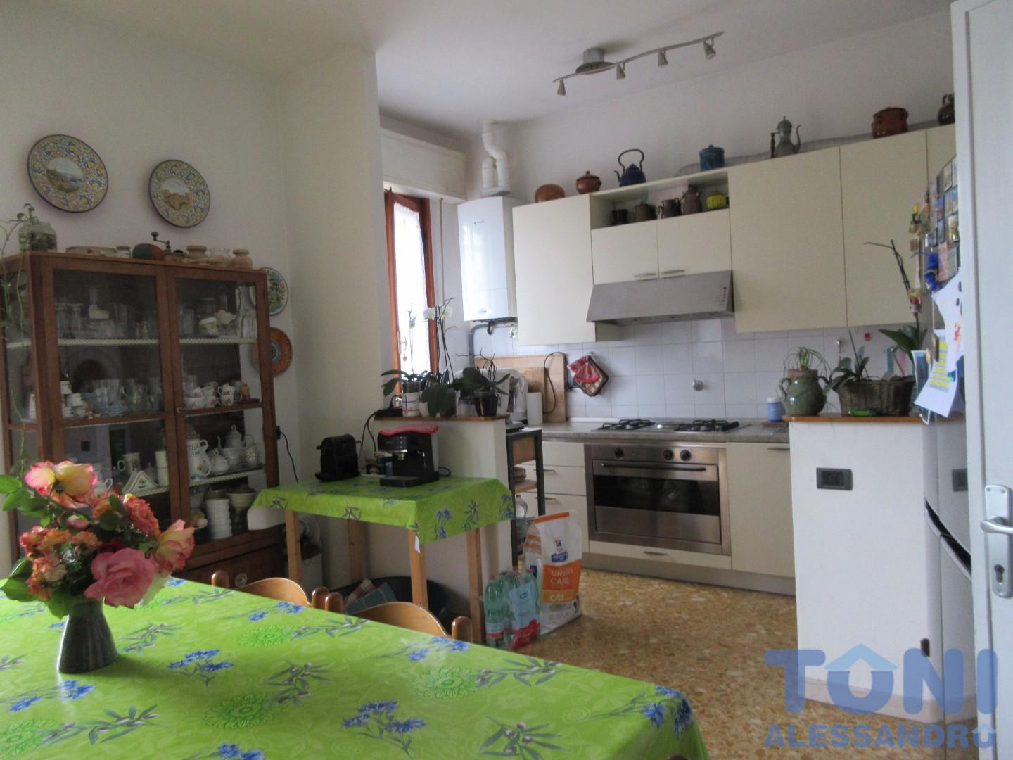 Appartamento in vendita a Montelupo Fiorentino, 4 locali, prezzo € 280.000 | PortaleAgenzieImmobiliari.it