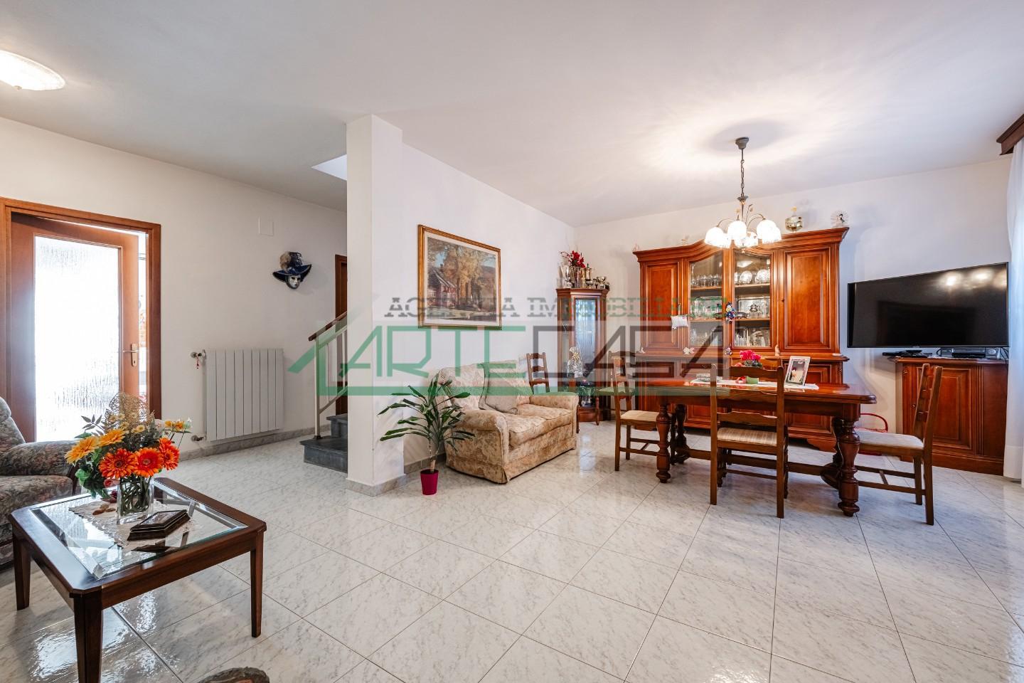 Villa a Schiera in vendita a Cascina, 5 locali, prezzo € 285.000 | PortaleAgenzieImmobiliari.it