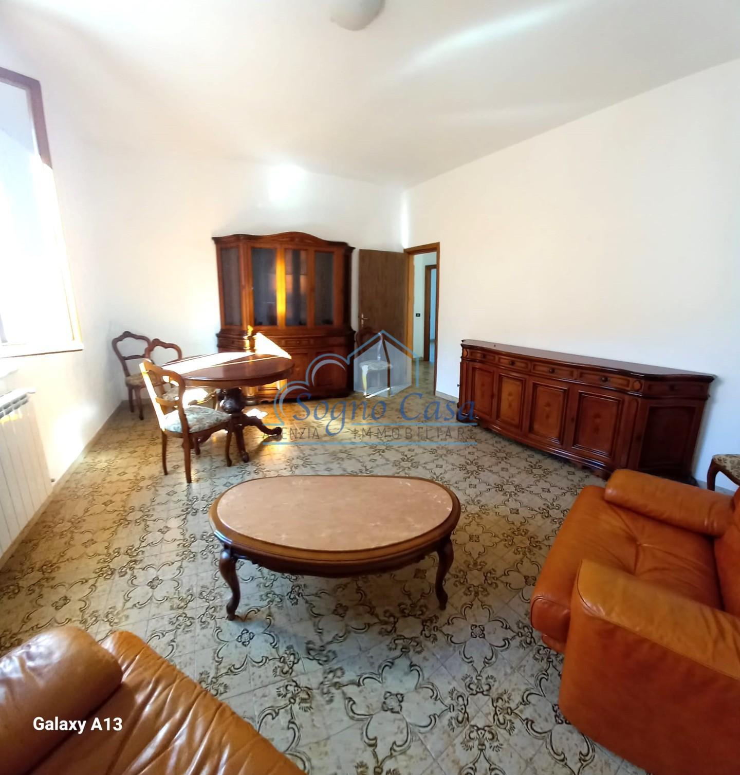 Villa Bifamiliare in vendita a Castelnuovo Magra, 5 locali, prezzo € 180.000 | PortaleAgenzieImmobiliari.it