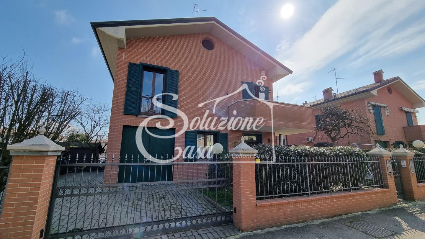 Villa in vendita a Castelfranco Emilia, 7 locali, prezzo € 339.000 | PortaleAgenzieImmobiliari.it