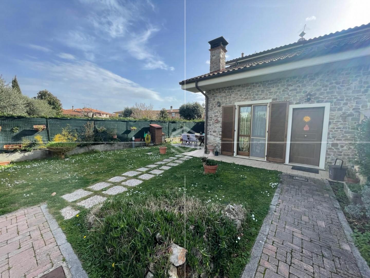 Villa a Schiera in vendita a Fauglia, 4 locali, prezzo € 265.000 | PortaleAgenzieImmobiliari.it