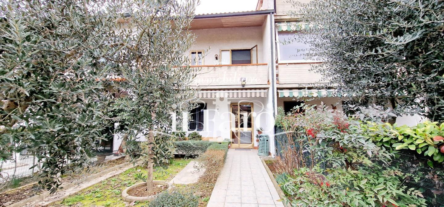 Villa a Schiera in vendita a Campi Bisenzio, 5 locali, prezzo € 429.000 | PortaleAgenzieImmobiliari.it