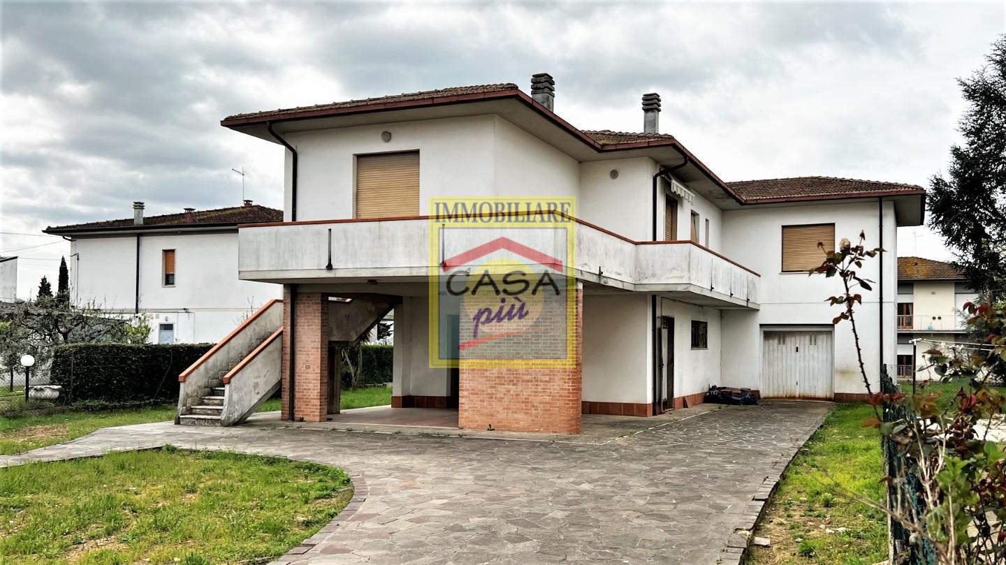 Villa in vendita a Casciana Terme Lari, 11 locali, prezzo € 260.000 | PortaleAgenzieImmobiliari.it