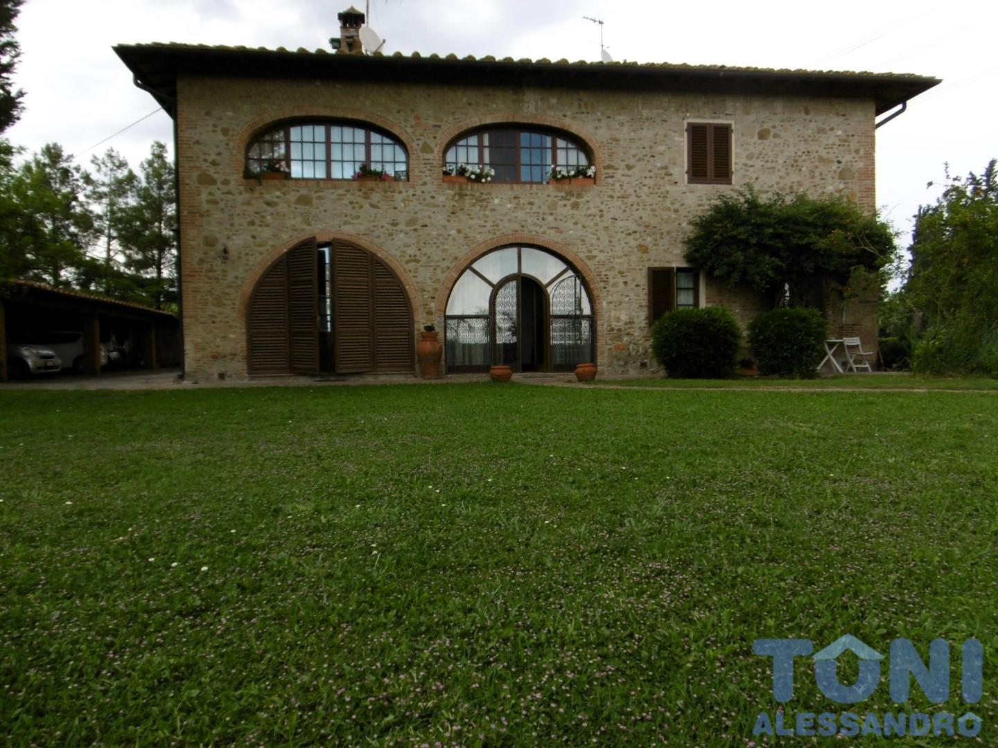 Villa in vendita a Montespertoli, 15 locali, prezzo € 790.000 | PortaleAgenzieImmobiliari.it