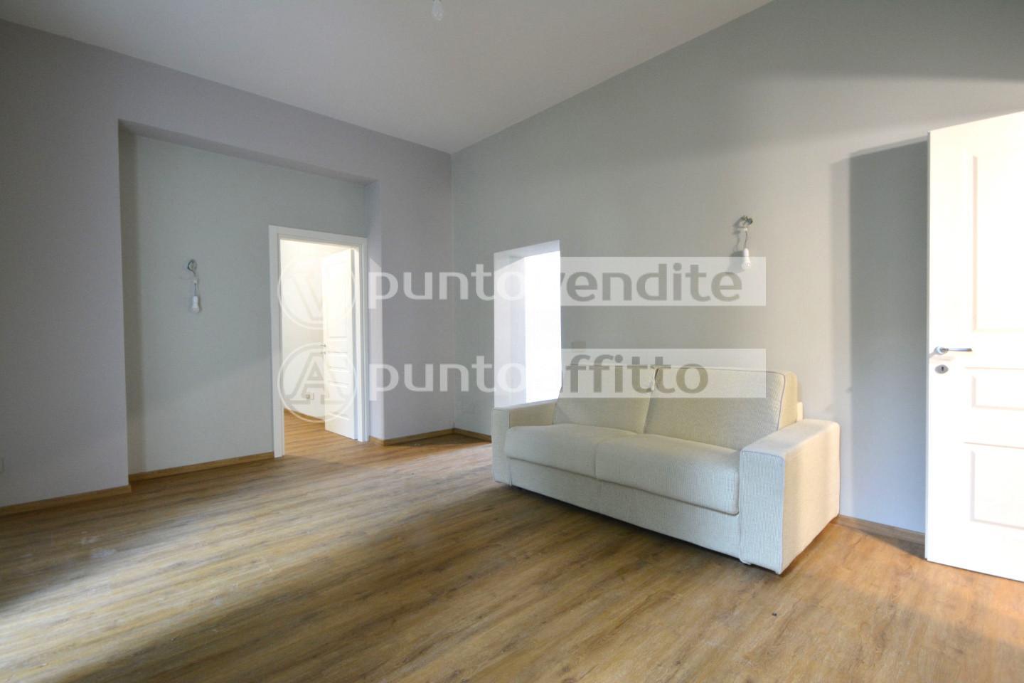 Appartamento in vendita a Lucca, 4 locali, prezzo € 230.000 | PortaleAgenzieImmobiliari.it