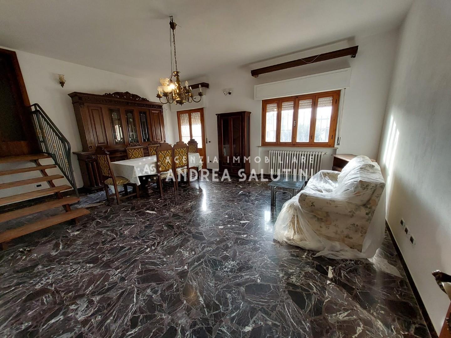 Villa Bifamiliare in affitto a Calcinaia, 5 locali, prezzo € 750 | CambioCasa.it