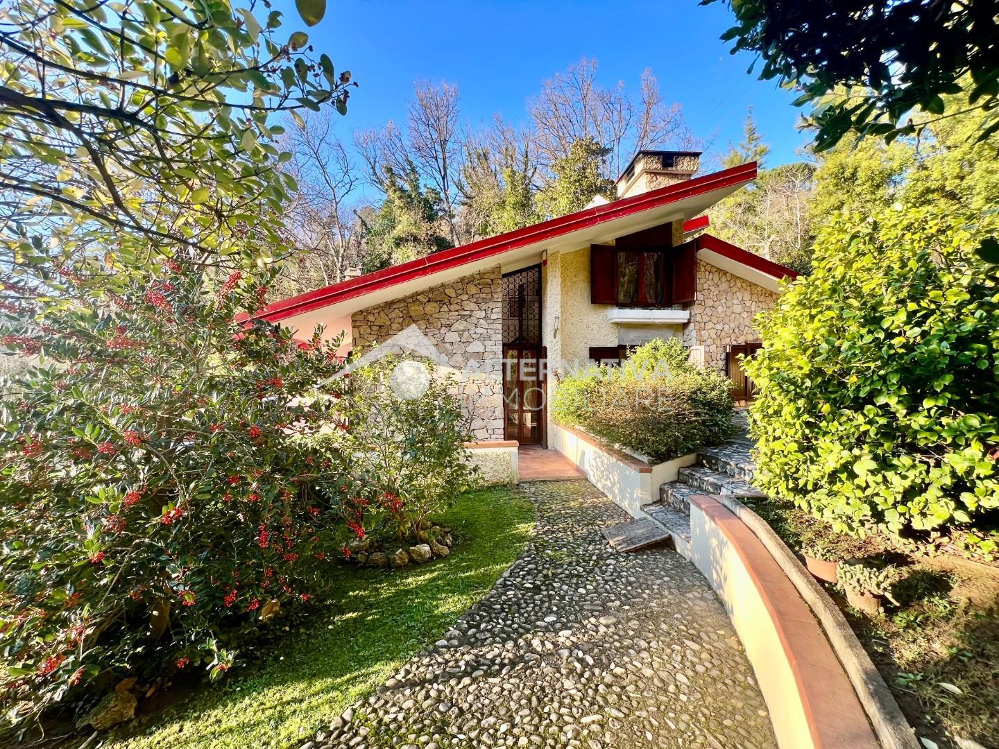 Villa in vendita a San Giuliano Terme, 8 locali, prezzo € 395.000 | PortaleAgenzieImmobiliari.it