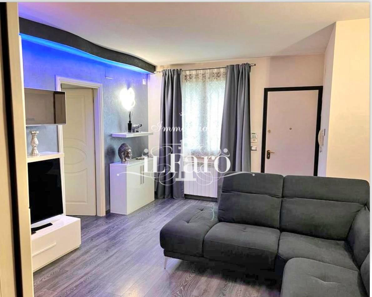 Appartamento in vendita a Prato, 5 locali, prezzo € 319.000 | PortaleAgenzieImmobiliari.it