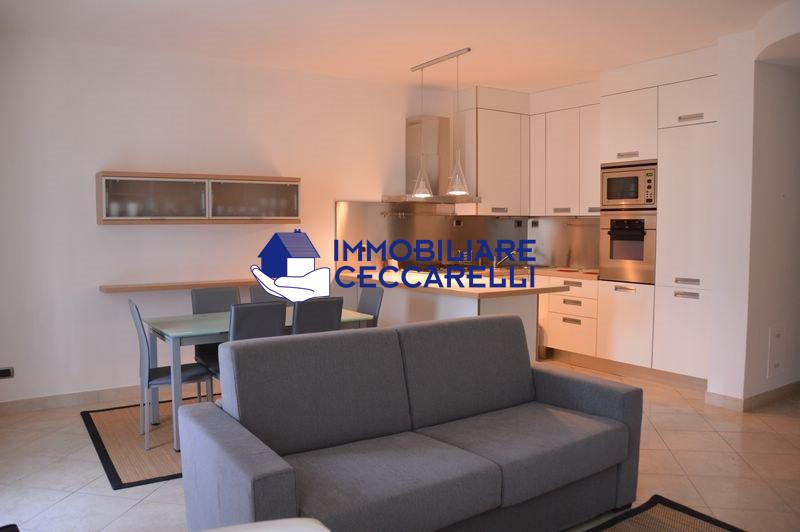 Appartamento in vendita a Massa, 3 locali, prezzo € 330.000 | PortaleAgenzieImmobiliari.it