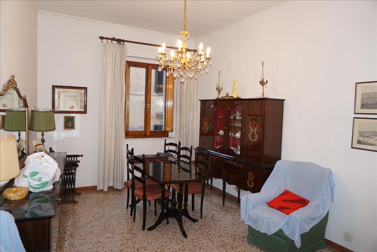 Appartamento in vendita a Montepulciano, 3 locali, prezzo € 220.000 | PortaleAgenzieImmobiliari.it