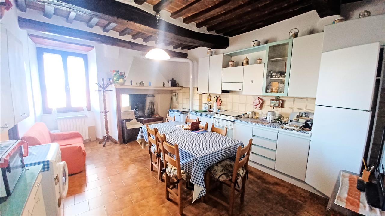 Appartamento in vendita a Cetona, 2 locali, prezzo € 75.000 | PortaleAgenzieImmobiliari.it