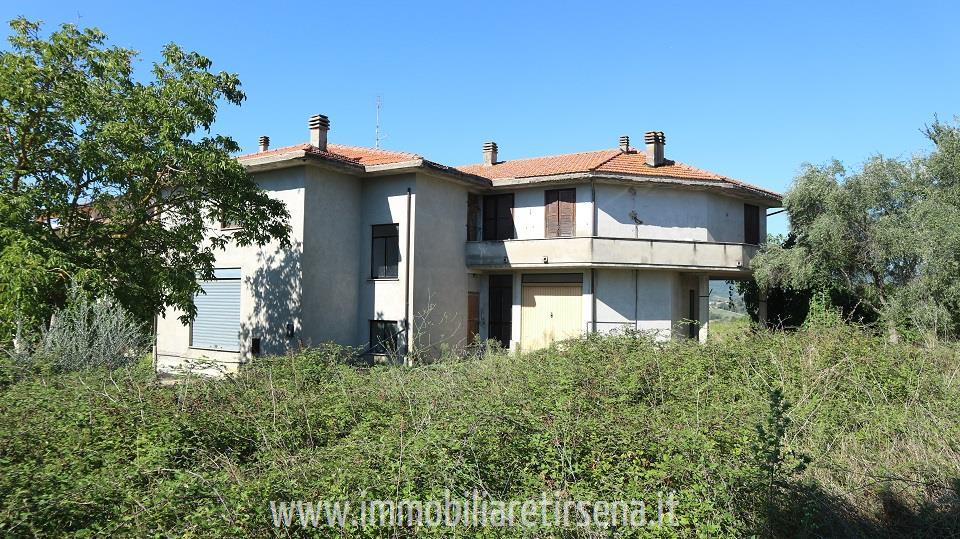 Villa in vendita a Allerona, 6 locali, prezzo € 170.000 | PortaleAgenzieImmobiliari.it