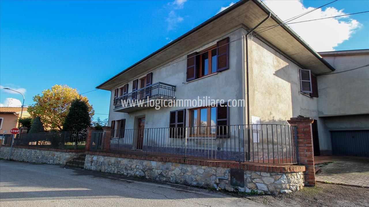 Villa in vendita a Chiusi, 3 locali, prezzo € 235.000 | PortaleAgenzieImmobiliari.it