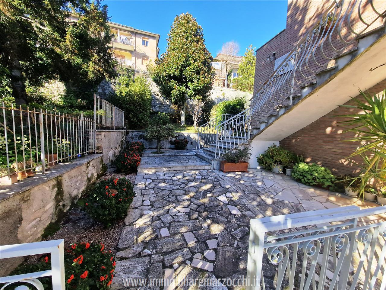 Appartamento in vendita a Siena, 4 locali, prezzo € 380.000 | PortaleAgenzieImmobiliari.it