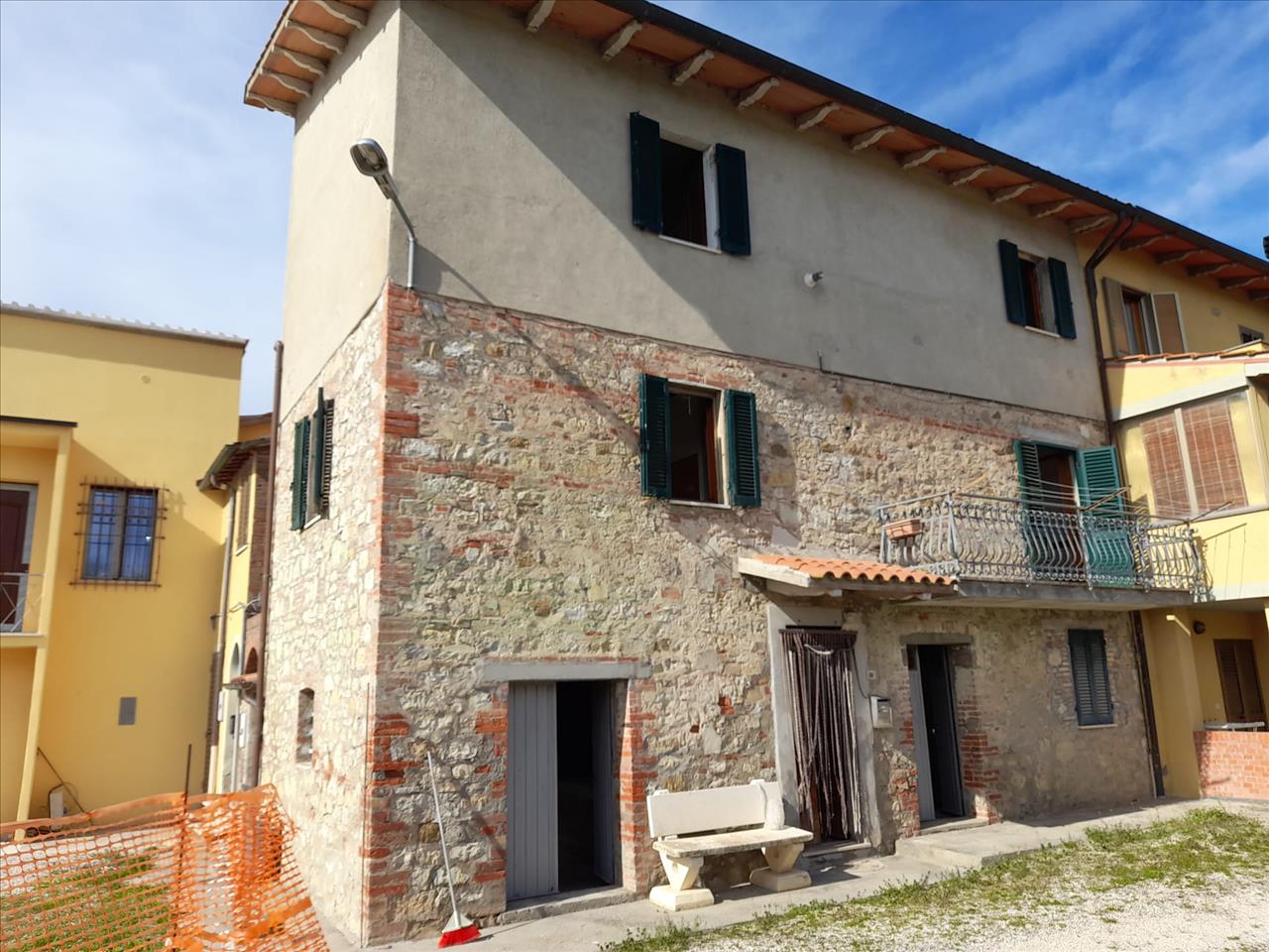 Villa Bifamiliare in vendita a Castiglione del Lago, 2 locali, prezzo € 85.000 | PortaleAgenzieImmobiliari.it