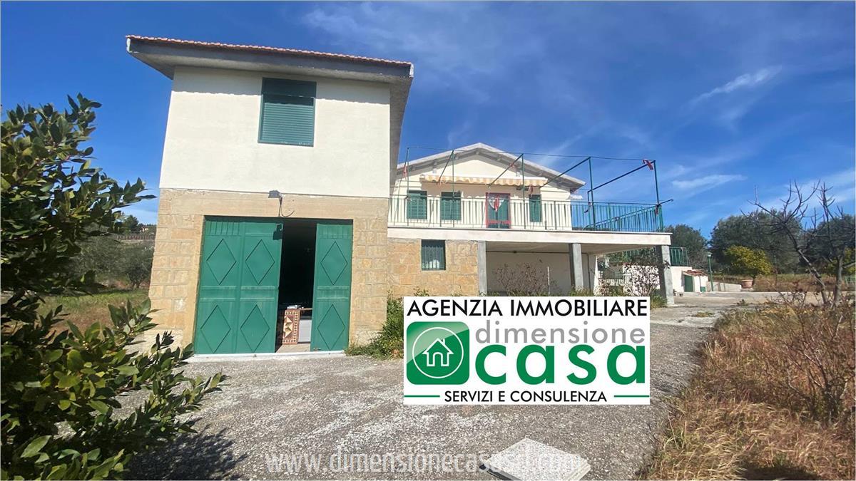 Villa in vendita a Caltanissetta, 4 locali, prezzo € 78.000 | PortaleAgenzieImmobiliari.it
