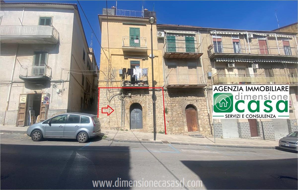 Magazzino in vendita a San Cataldo, 9999 locali, prezzo € 29.000 | PortaleAgenzieImmobiliari.it