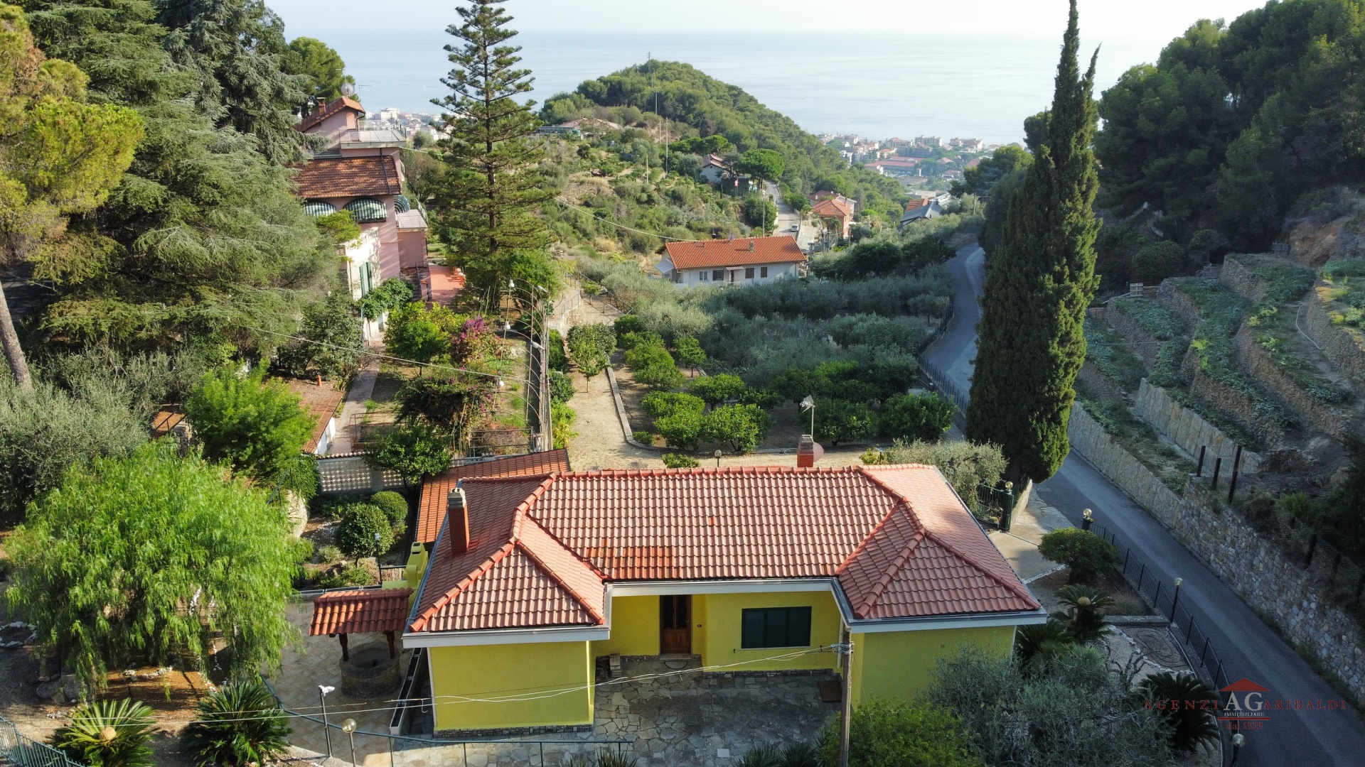 Villa in vendita a Vallecrosia, 5 locali, prezzo € 690.000 | PortaleAgenzieImmobiliari.it