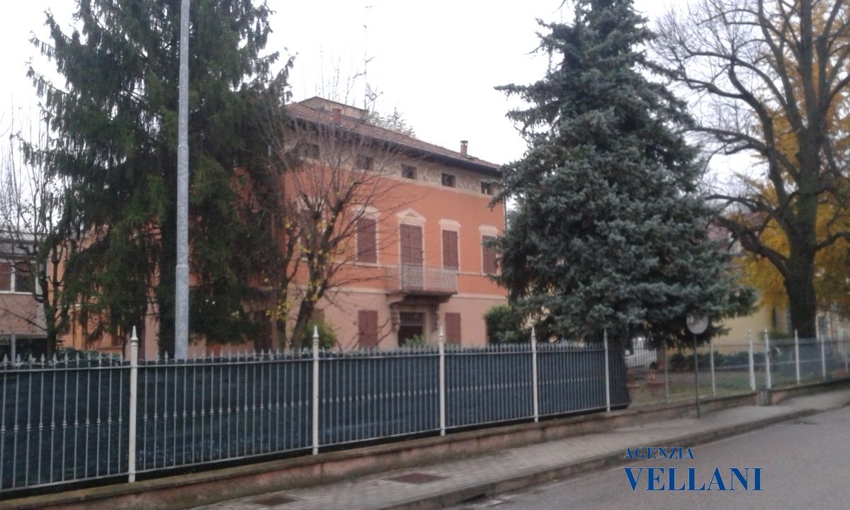 Villa in vendita a Campagnola Emilia, 6 locali, prezzo € 700.000 | PortaleAgenzieImmobiliari.it