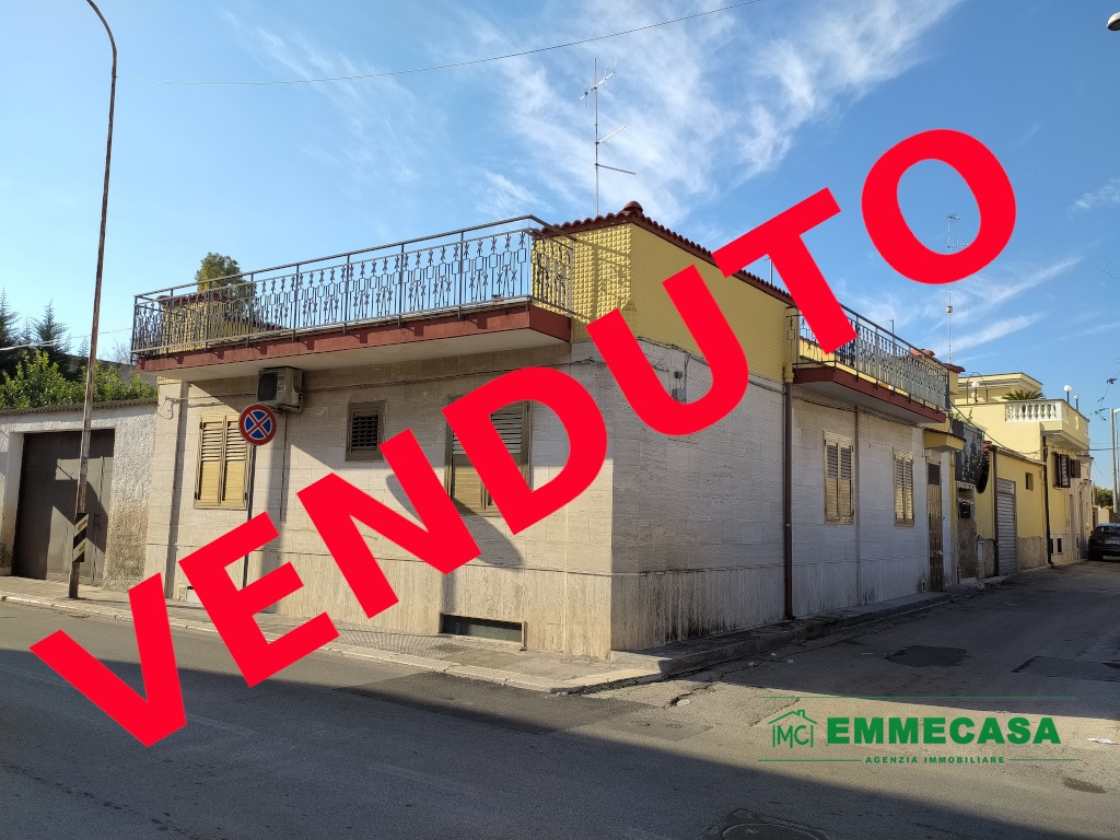 Villa in vendita a Bari, 4 locali, prezzo € 140.000 | PortaleAgenzieImmobiliari.it