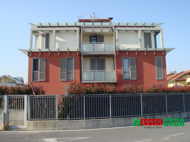 Appartamento in vendita a Casirate d'Adda, 3 locali, prezzo € 127.000 | PortaleAgenzieImmobiliari.it