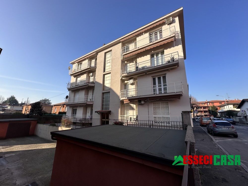 Appartamento in vendita a Cassano d'Adda, 3 locali, prezzo € 129.000 | PortaleAgenzieImmobiliari.it