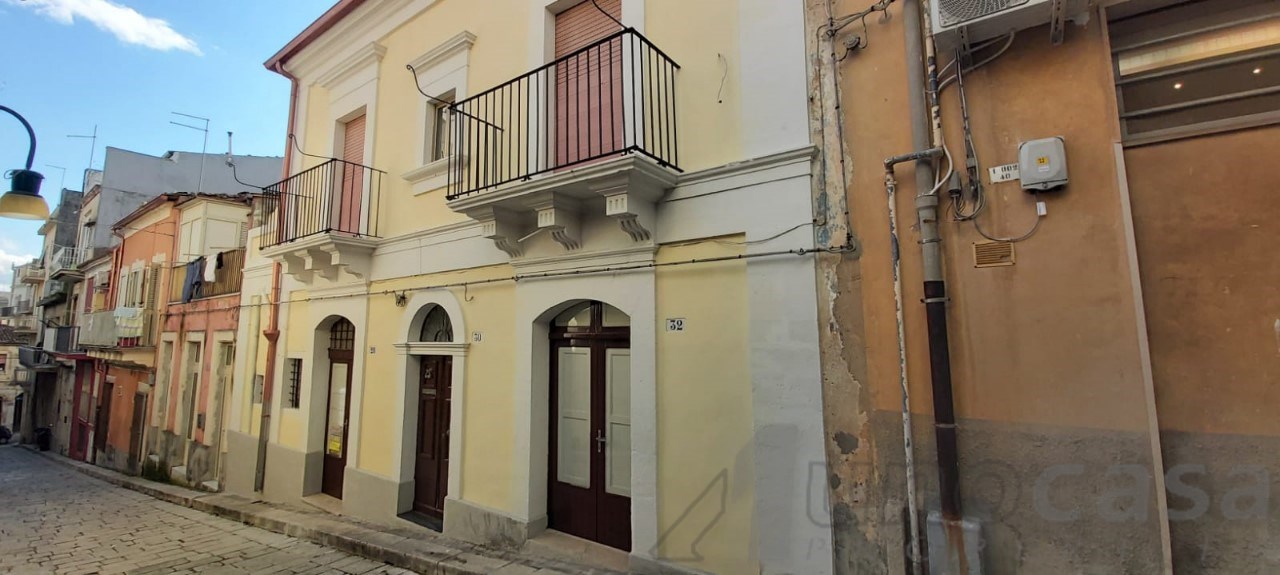 Appartamento in vendita a Ragusa, 6 locali, prezzo € 65.000 | PortaleAgenzieImmobiliari.it