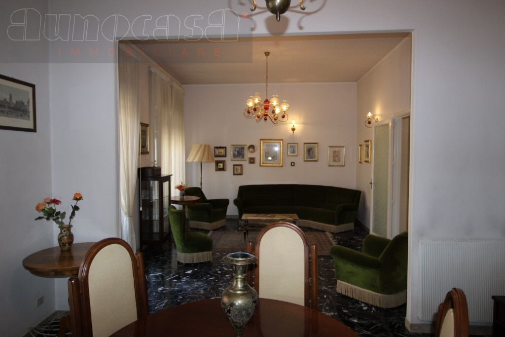 Appartamento in vendita a Ragusa, 5 locali, prezzo € 105.000 | PortaleAgenzieImmobiliari.it