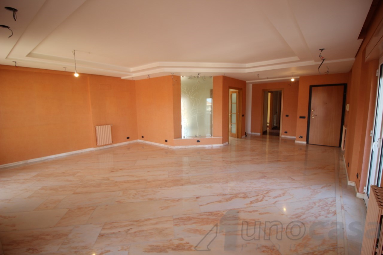 Appartamento in vendita a Ragusa, 5 locali, prezzo € 350.000 | PortaleAgenzieImmobiliari.it